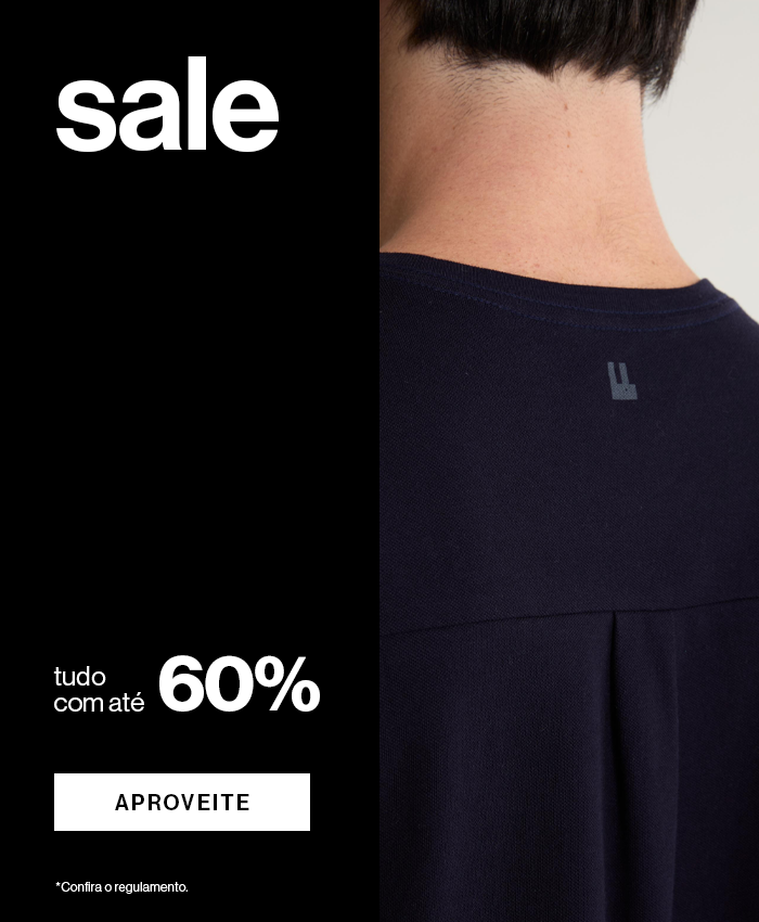 A clássica camiseta com até 60% OFF